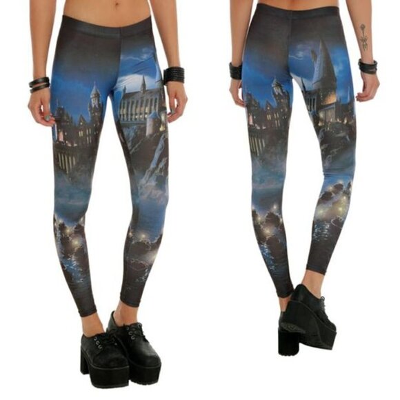 NWT Hot Topic Hogwarts Harry Potter Super Soft Leggings XS - Picture 1 of 5